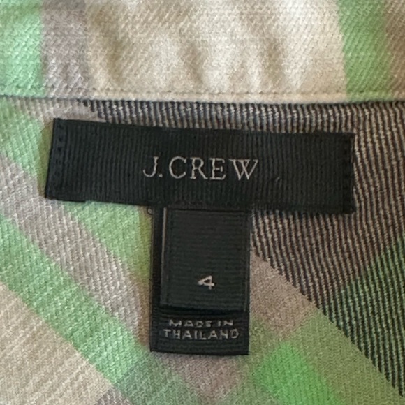 J. Crew | Boyfriend Flannel Button Down in Pacey Plaid, Size 4 - Picture 4 of 9